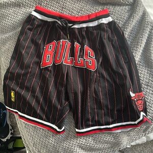 Retro basketball shorts Chicago Bulls